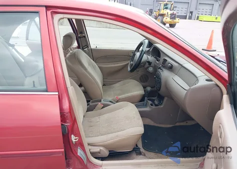 1998 Ford Escort Se from USA, damaged, VIN 1FAFP13P4WW124031